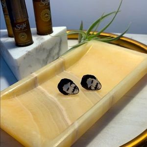 Tom Selleck earrings 🖤🤍